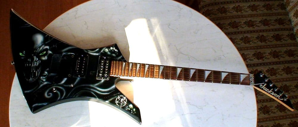 Custom Painting Guitar